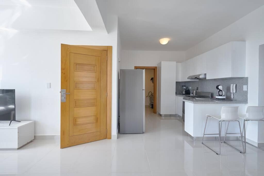 Escape Apartments, Balcony, Pool & Gym In La Julia Santo Domingo Eksteriør billede
