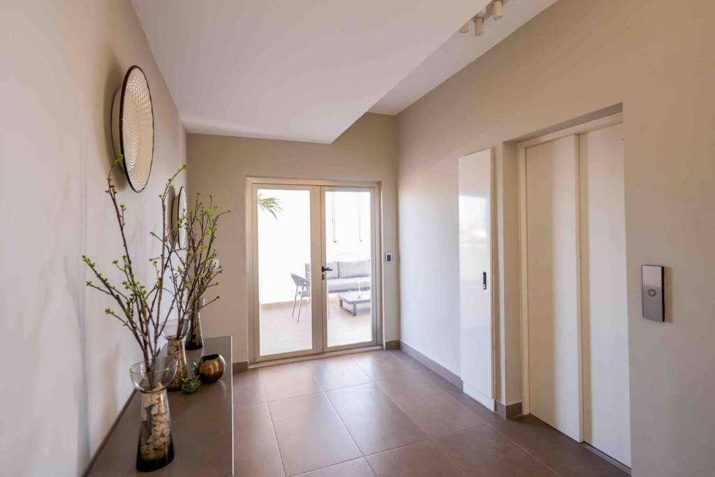 Escape Apartments, Balcony, Pool & Gym In La Julia Santo Domingo Eksteriør billede