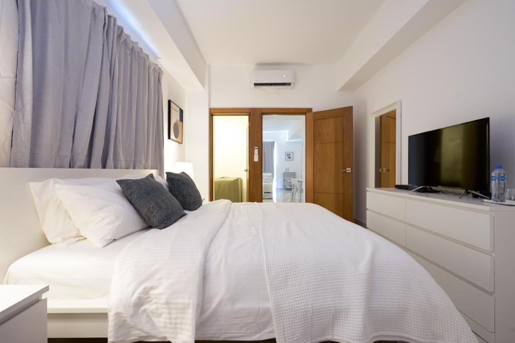 Escape Apartments, Balcony, Pool & Gym In La Julia Santo Domingo Eksteriør billede
